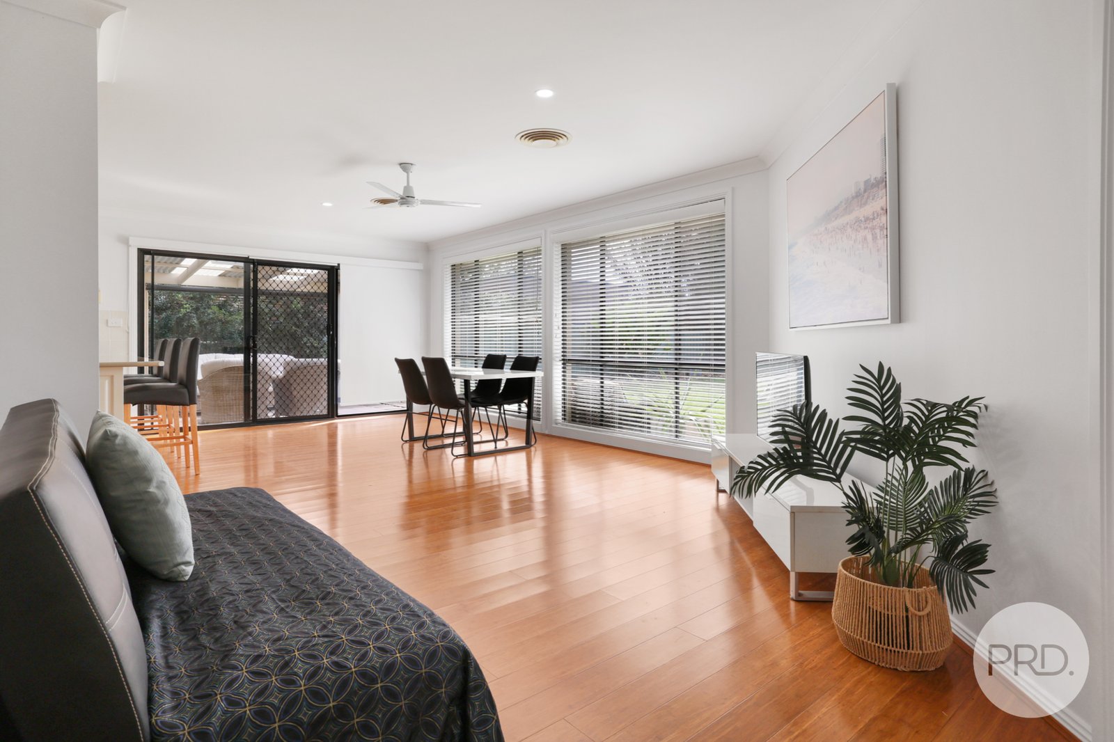 23 The Grange TAMWORTH 8