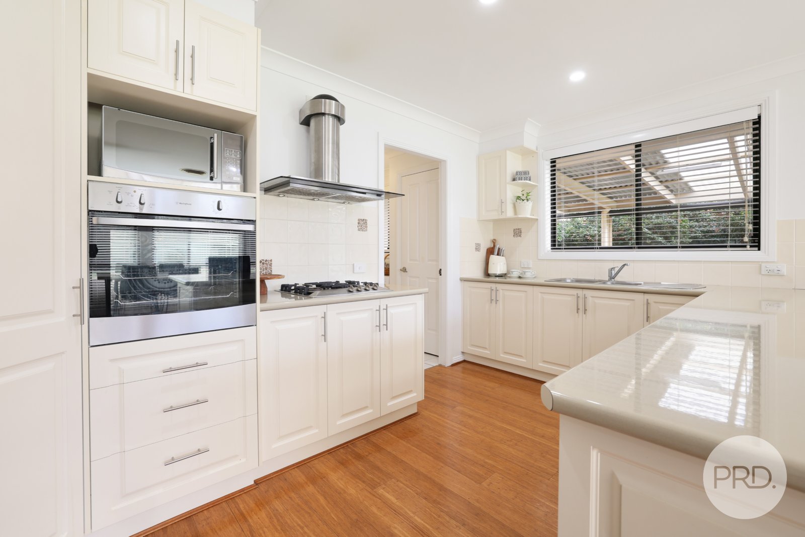 23 The Grange TAMWORTH 12