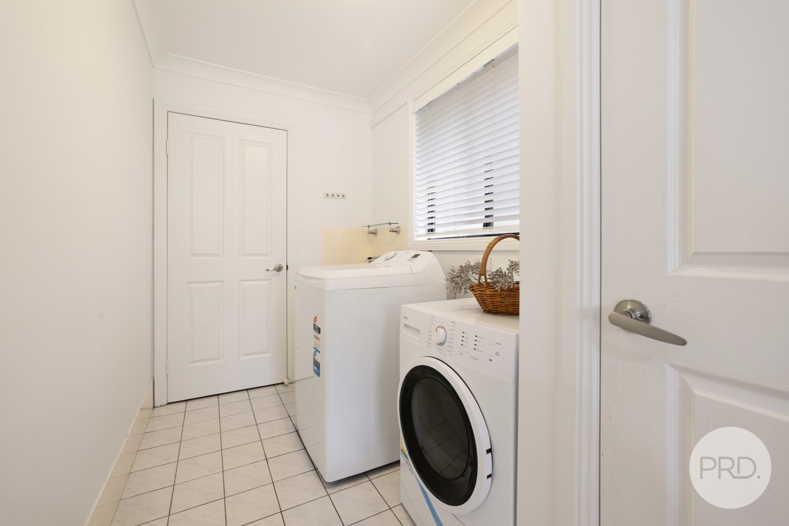 23 The Grange TAMWORTH 21