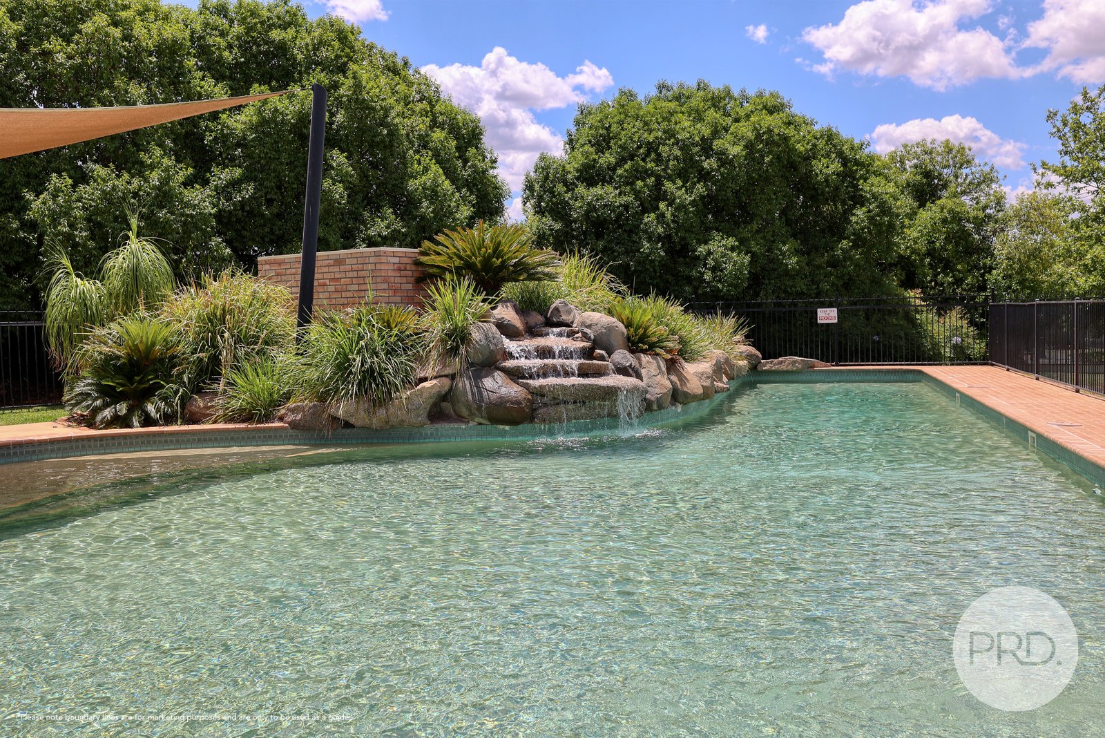 23 The Grange TAMWORTH 31