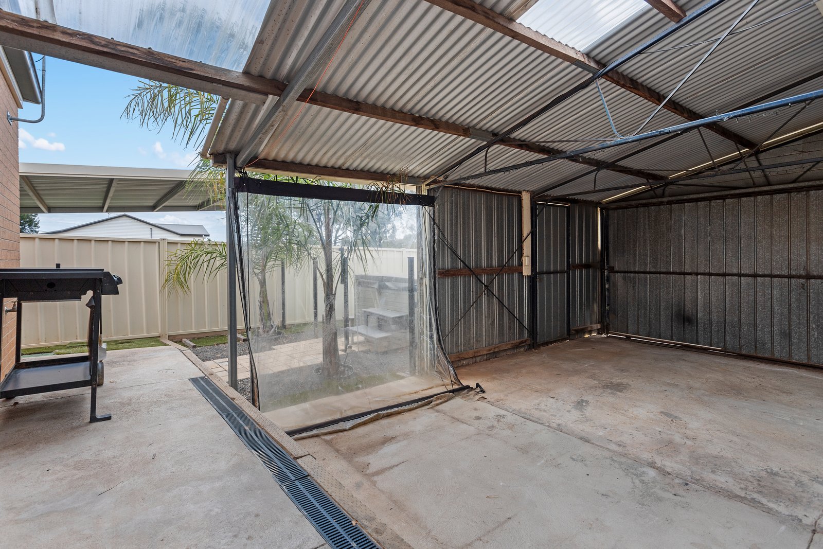 23 Thorpe Street CALIFORNIA GULLY 10