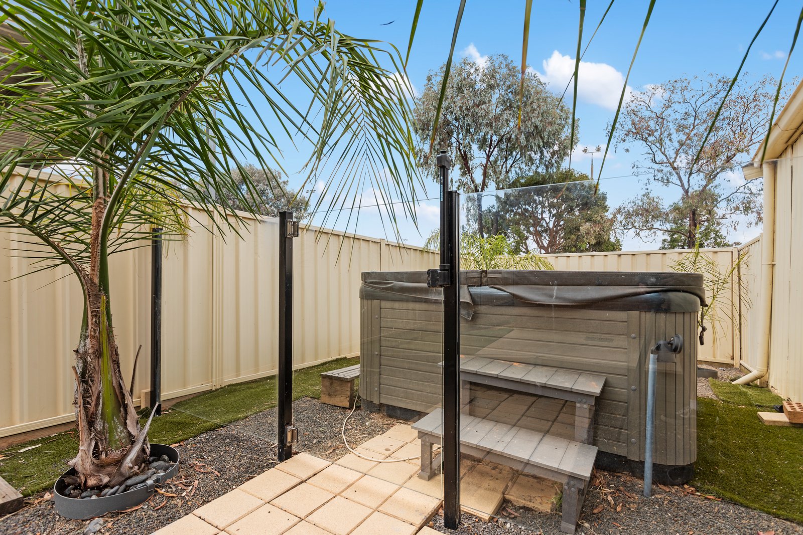 23 Thorpe Street CALIFORNIA GULLY 11