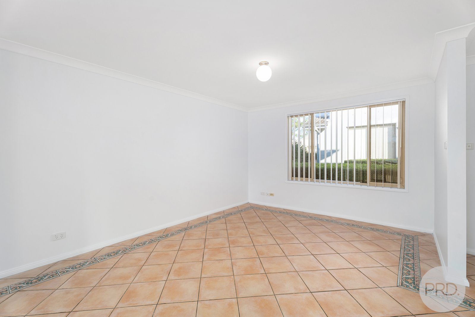 2/3 Thurlow Avenue NELSON BAY 4