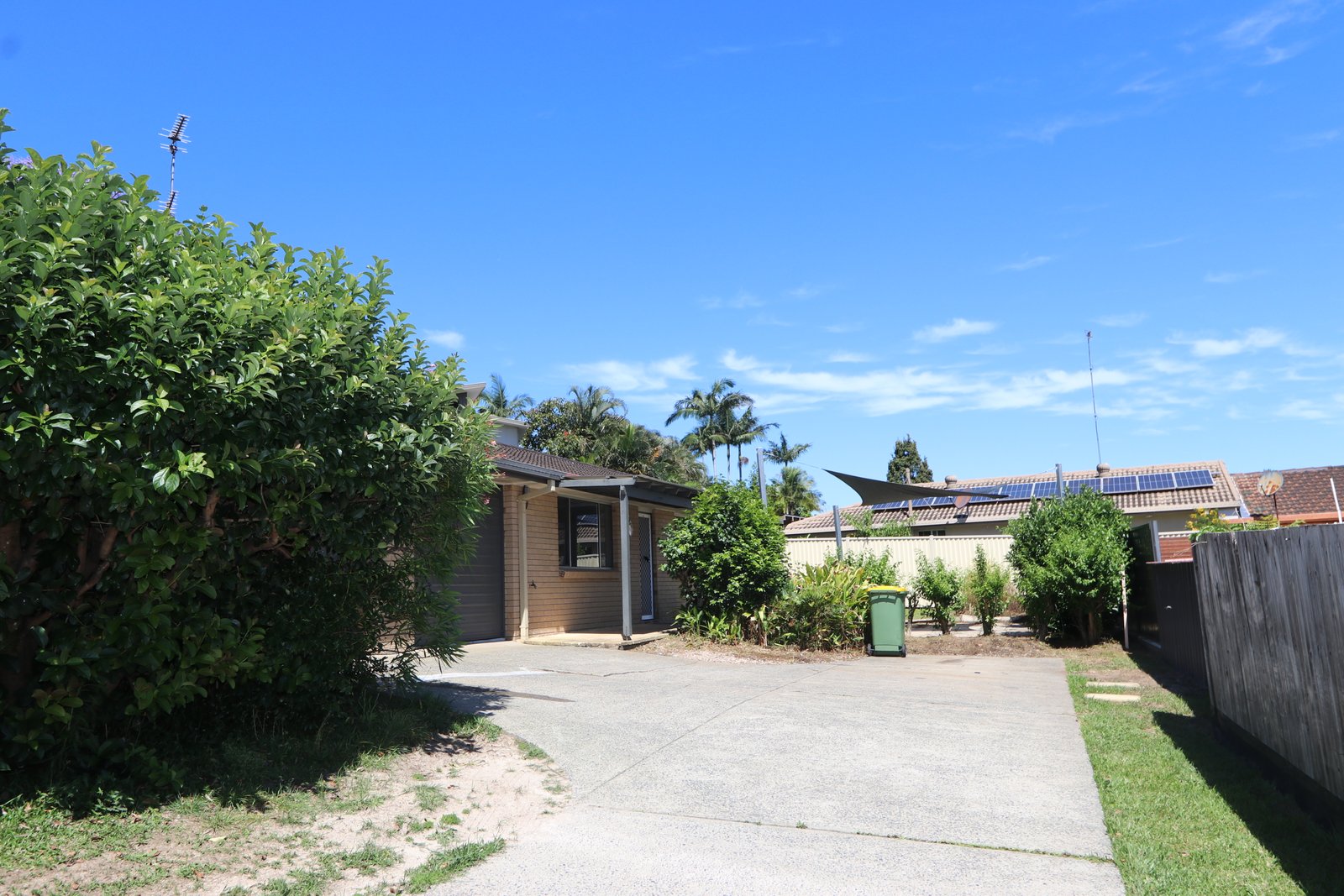 2/3 Tomkins Place SOUTHPORT 20