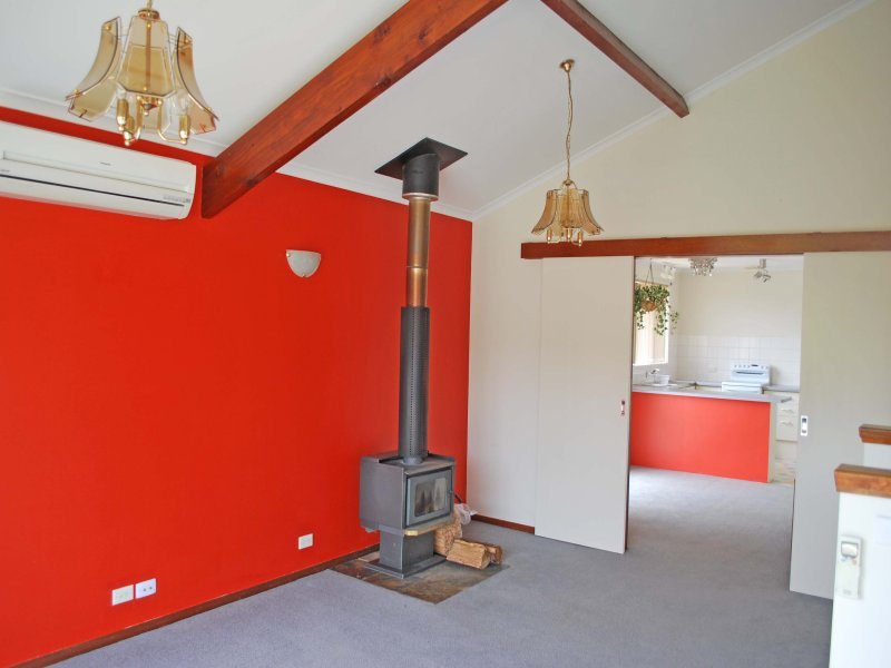 23 Tracey Road AUSTINS FERRY 2