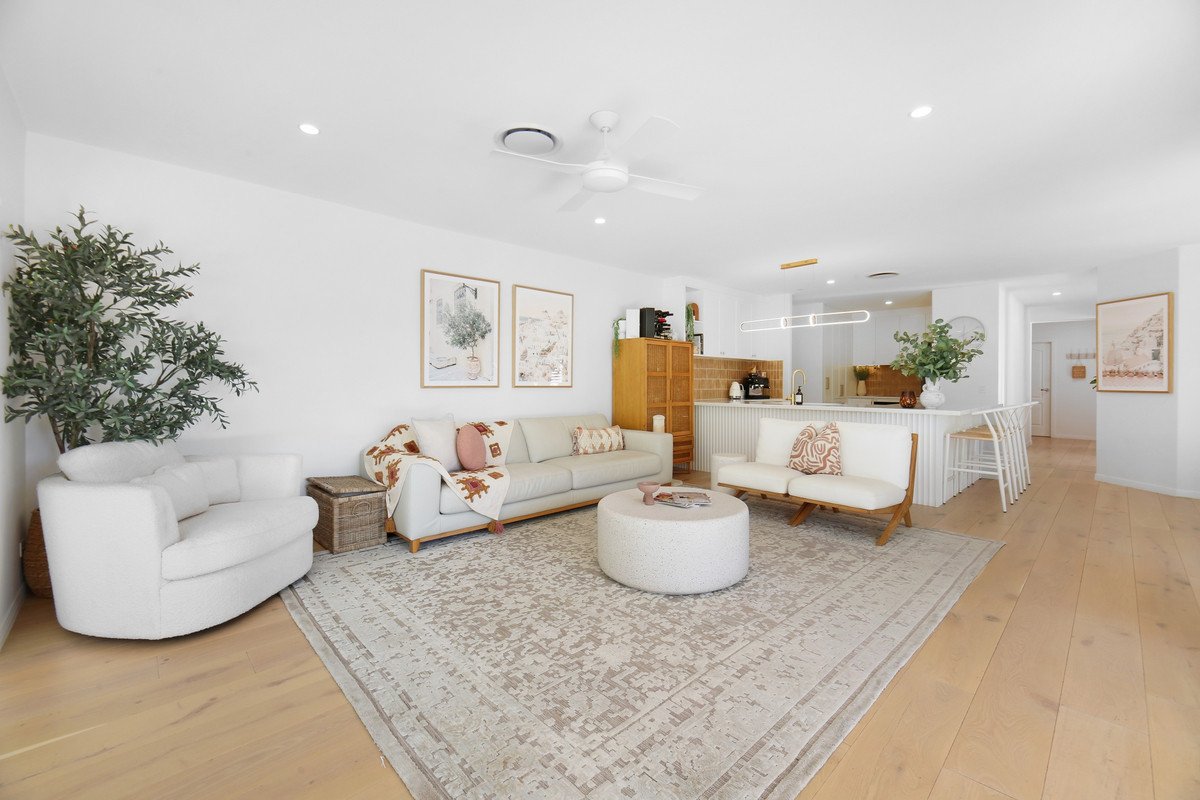 23 Tropicana Circuit Burleigh Waters 9