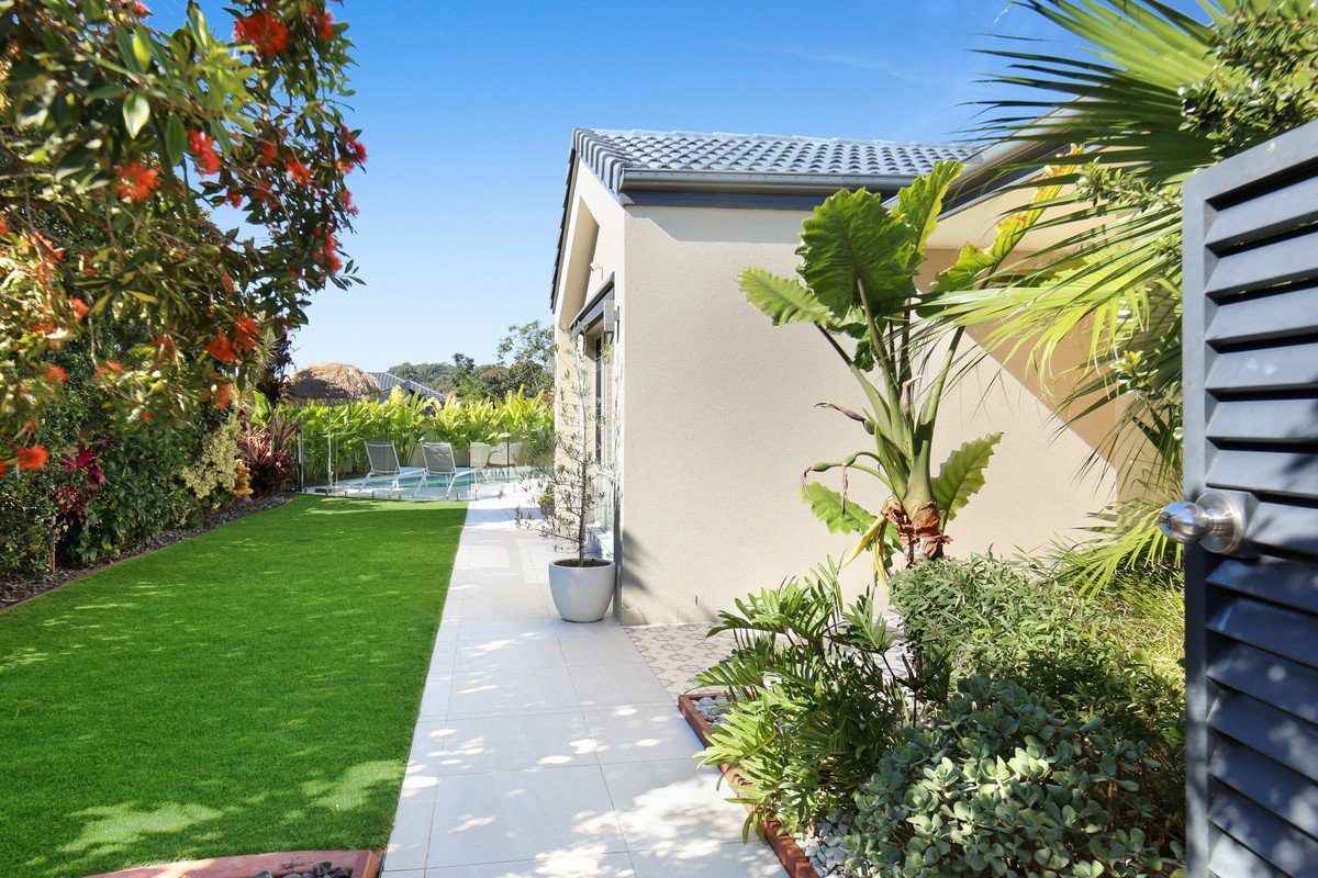 23 Tropicana Circuit Burleigh Waters 16