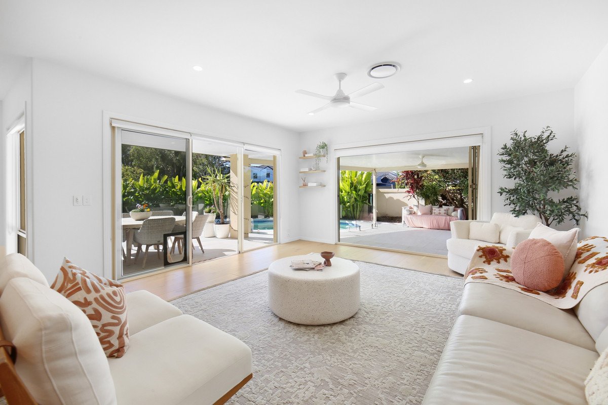 23 Tropicana Circuit Burleigh Waters 13