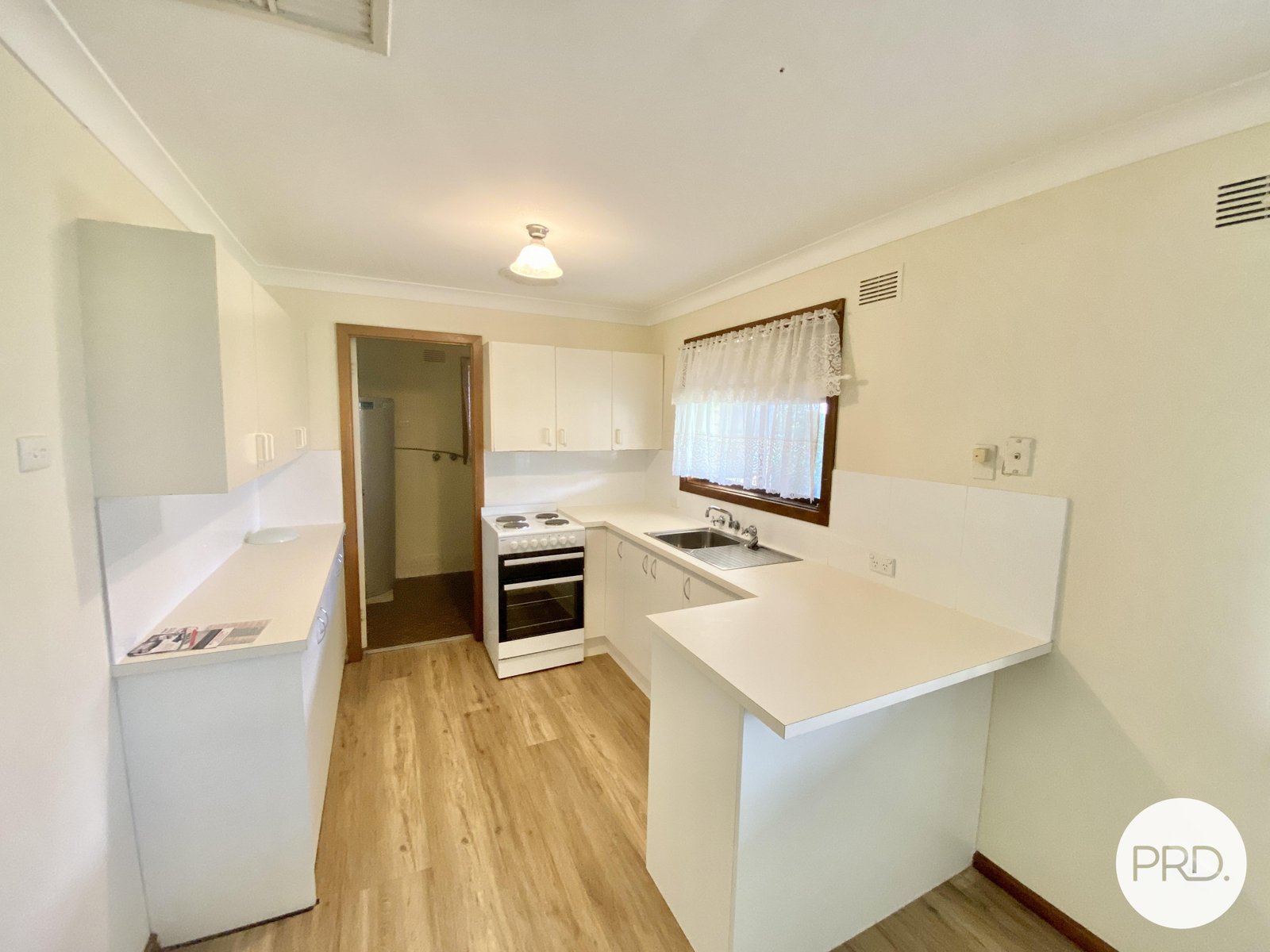 23 Undurra Drive GLENFIELD PARK 3