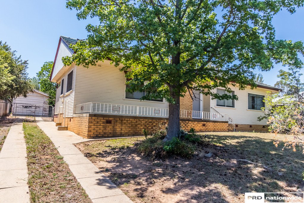 23 Victoria Street TAMWORTH 1