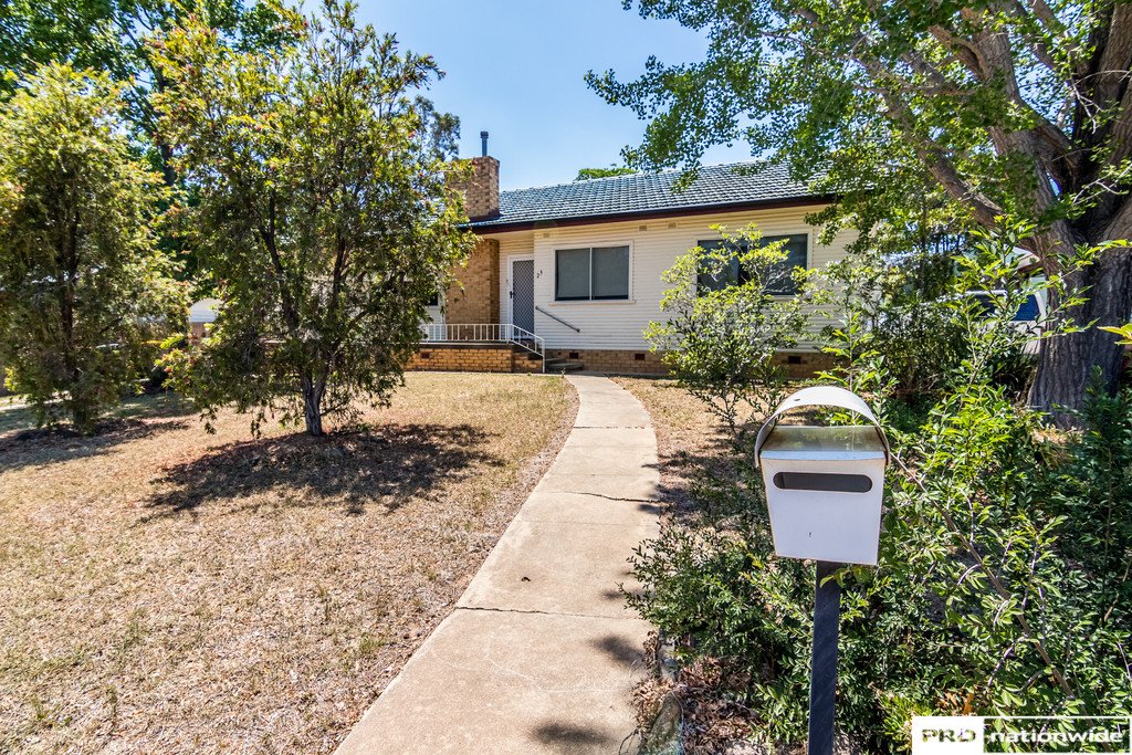 23 Victoria Street TAMWORTH 2