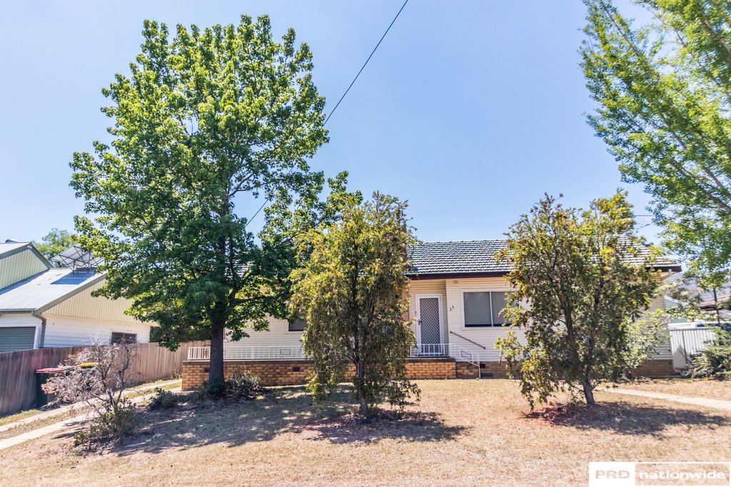 23 Victoria Street TAMWORTH 3