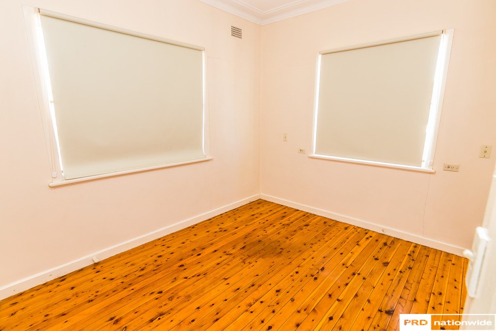 23 Victoria Street TAMWORTH 9
