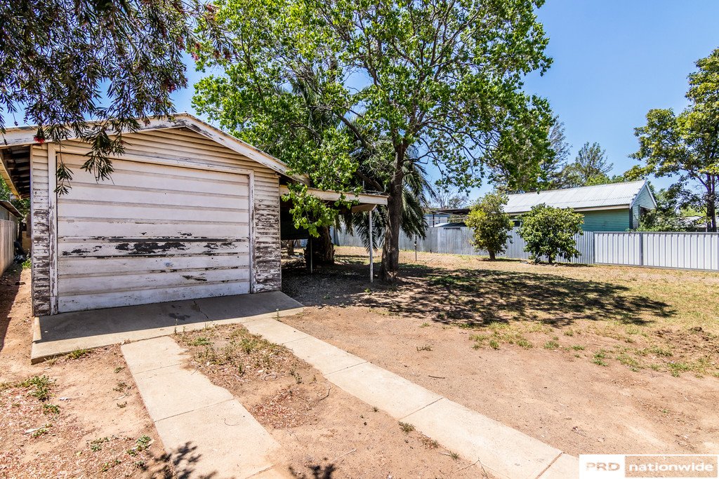 23 Victoria Street TAMWORTH 11