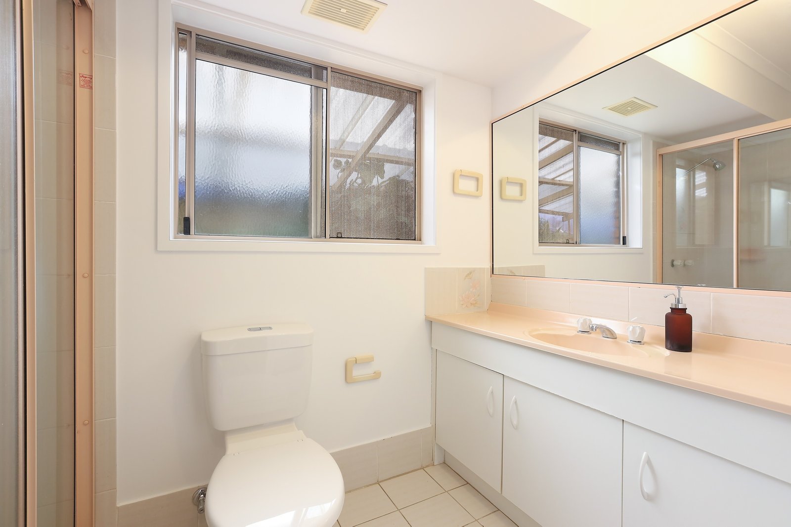 23 Watford Crescent MOLENDINAR 10