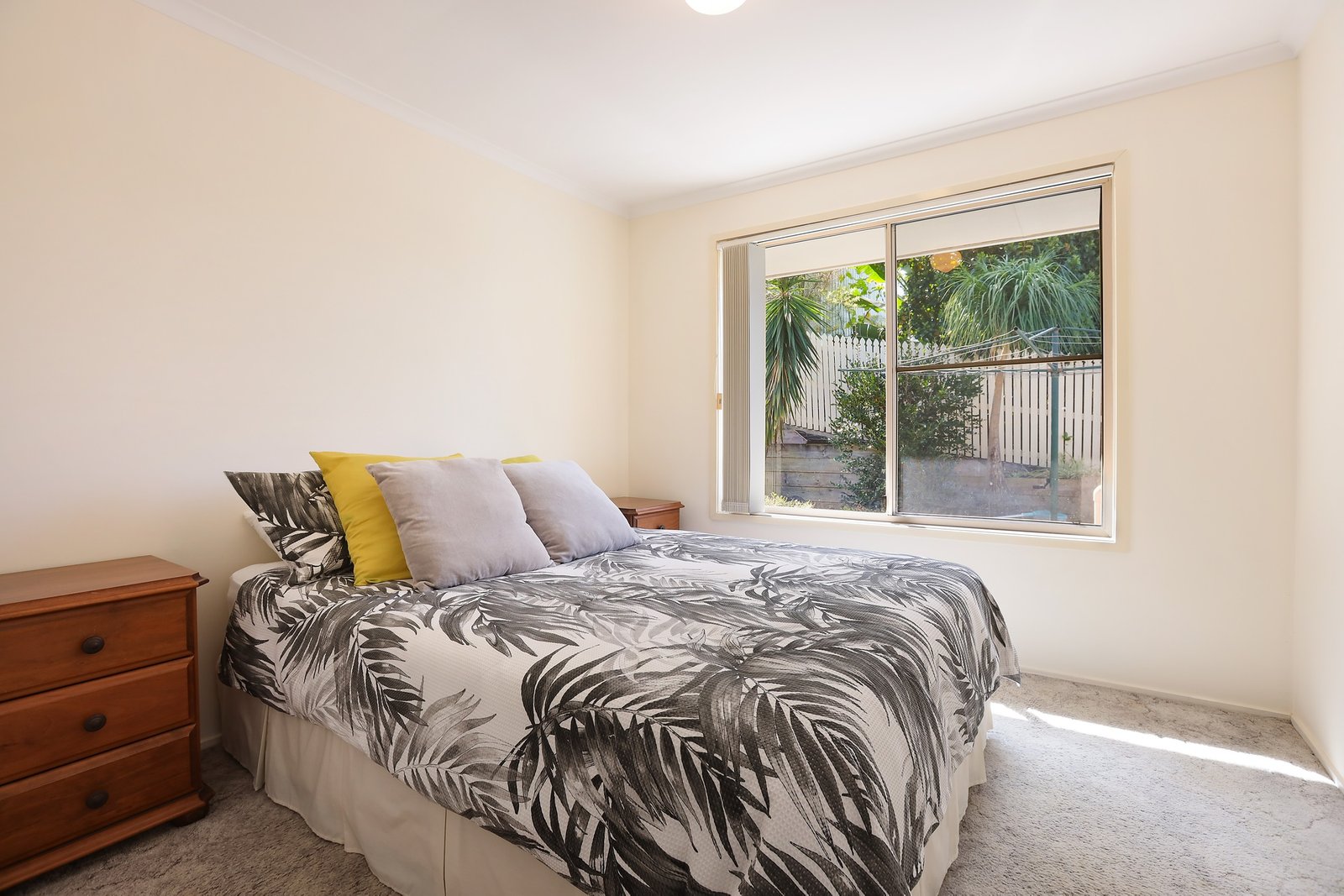 23 Watford Crescent MOLENDINAR 11