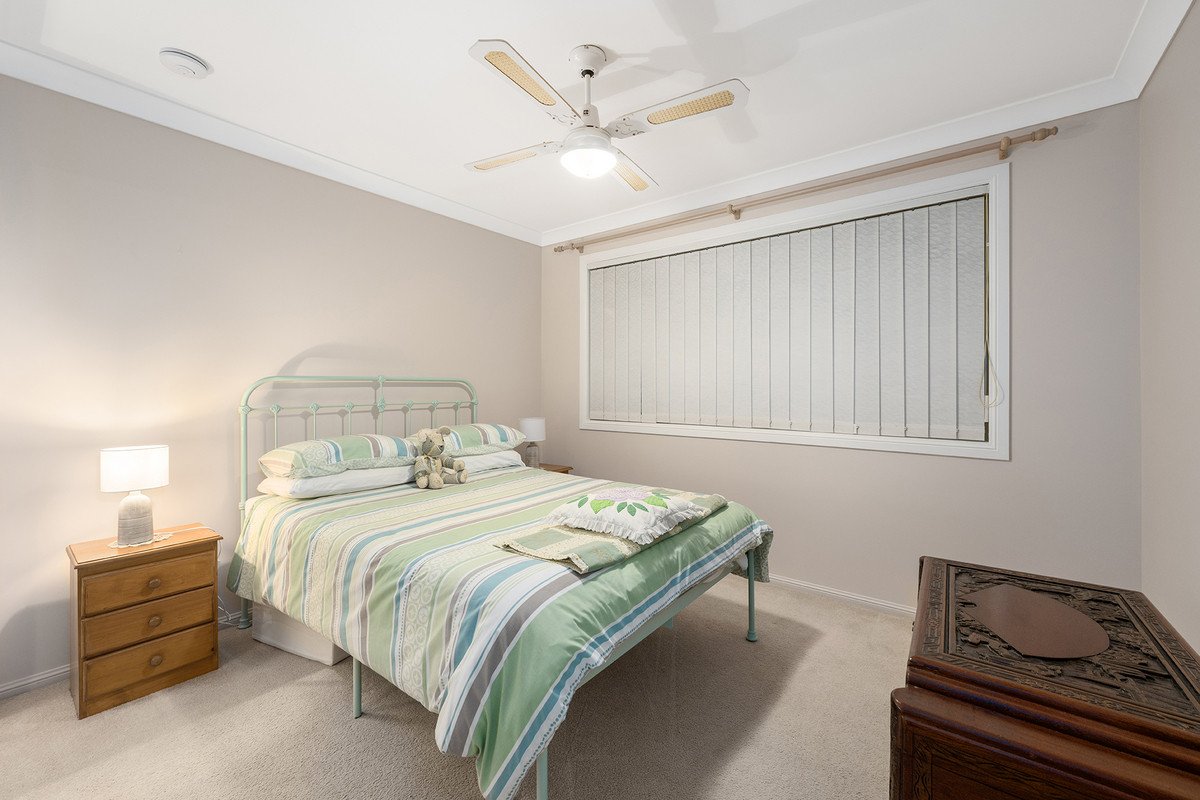 23 Wedgebill Parade Burleigh Waters 9