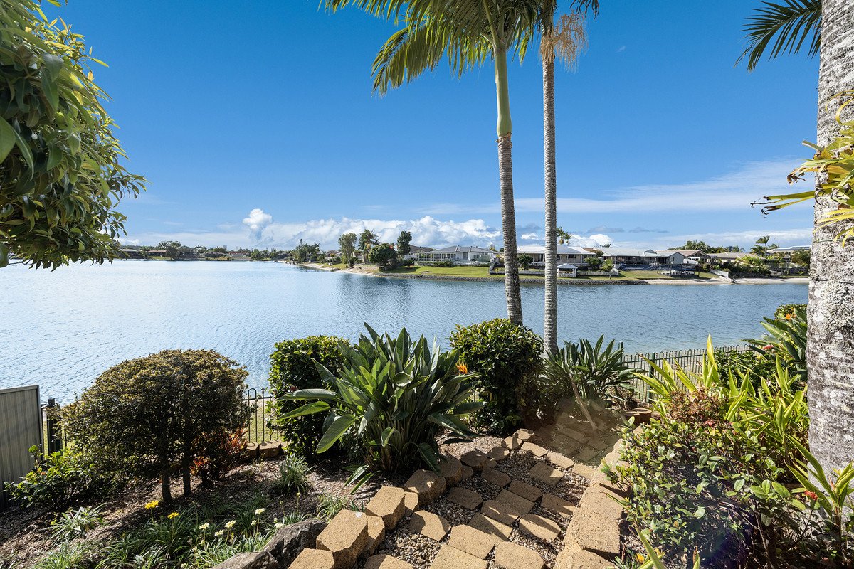 23 Wedgebill Parade Burleigh Waters 20