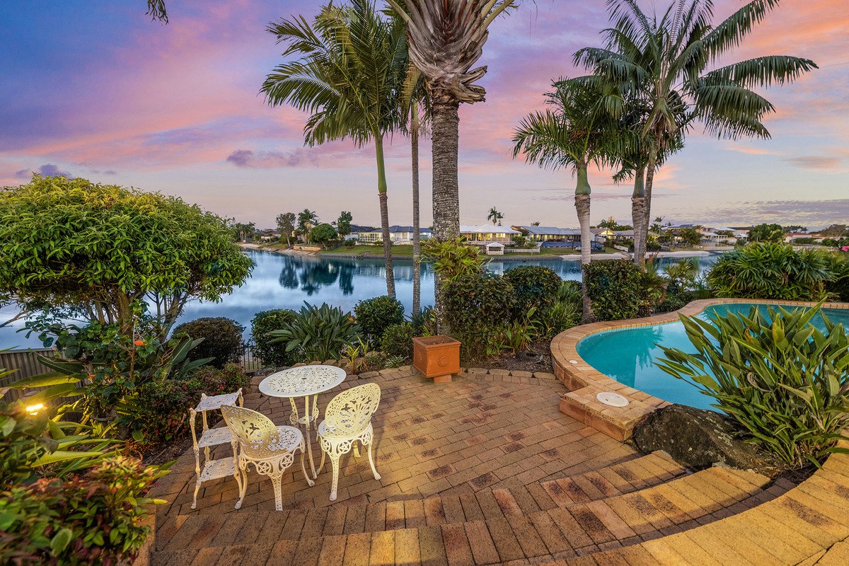 23 Wedgebill Parade Burleigh Waters 21