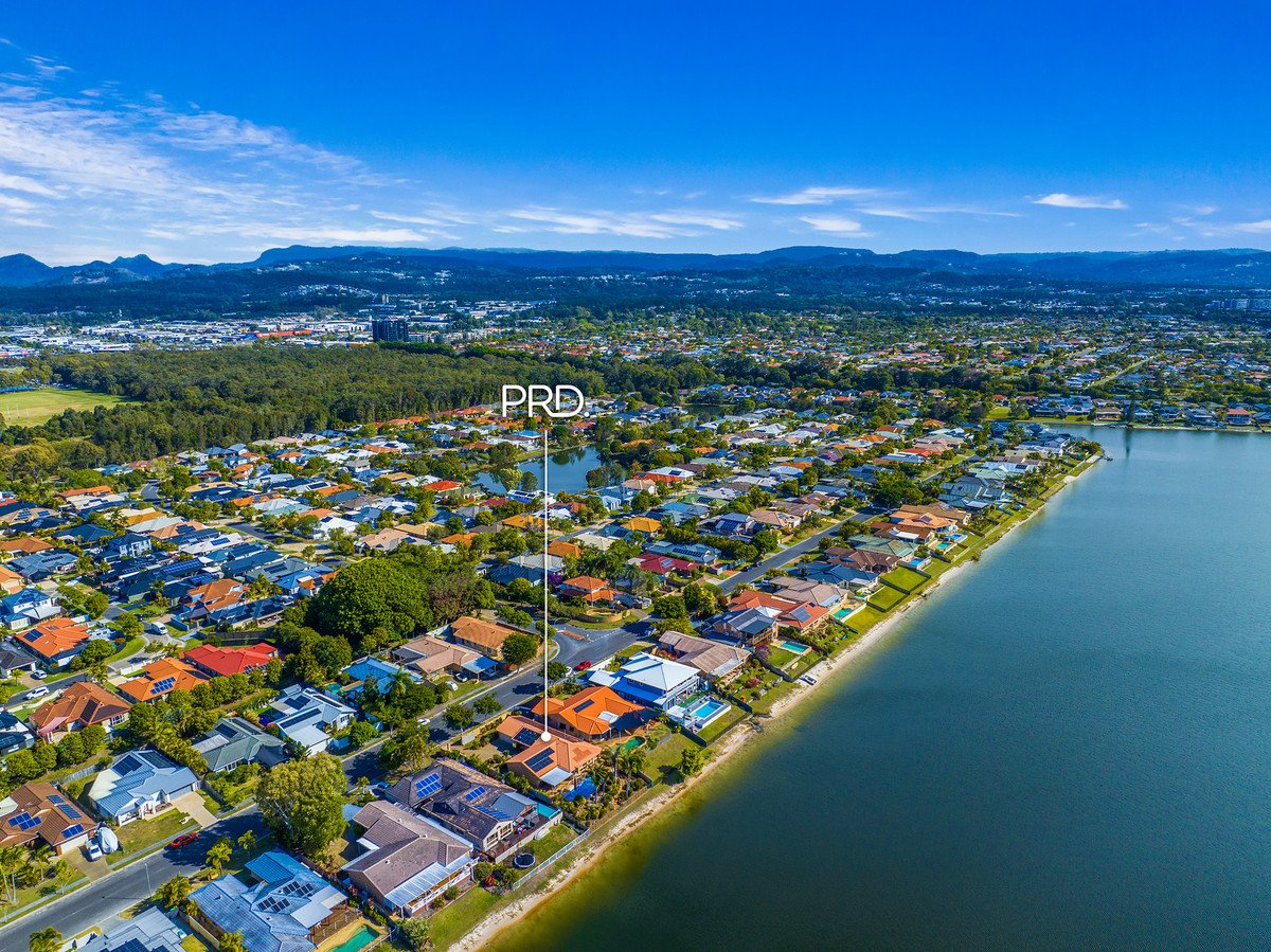 23 Wedgebill Parade Burleigh Waters 24