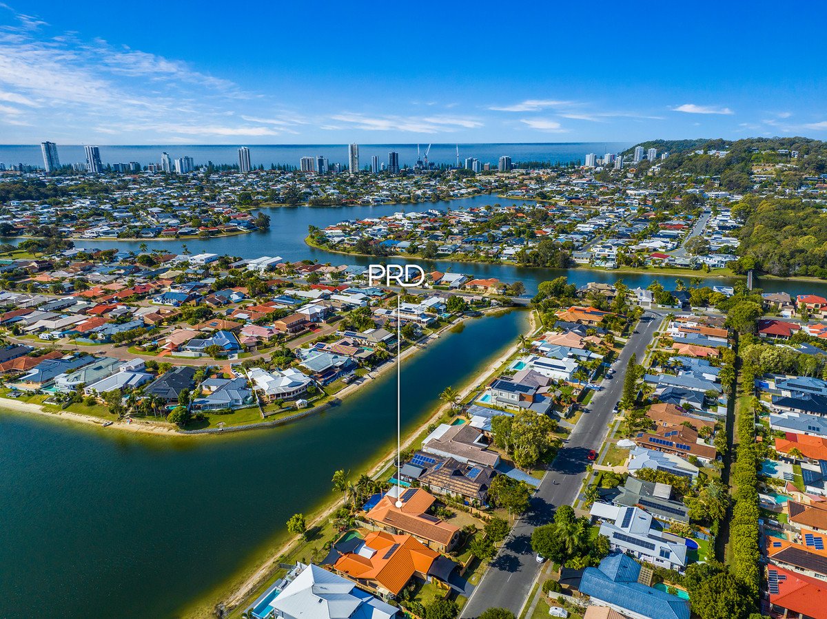 23 Wedgebill Parade Burleigh Waters 26