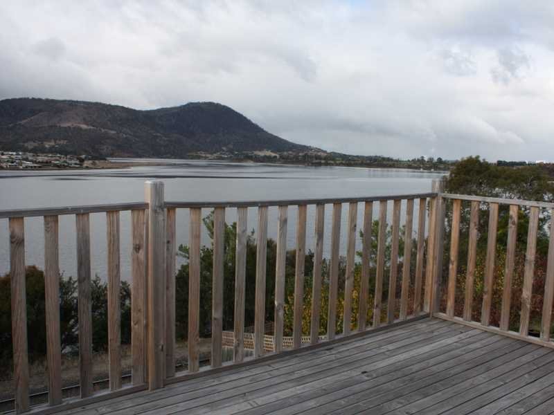 23 Wendourie Parade AUSTINS FERRY 11