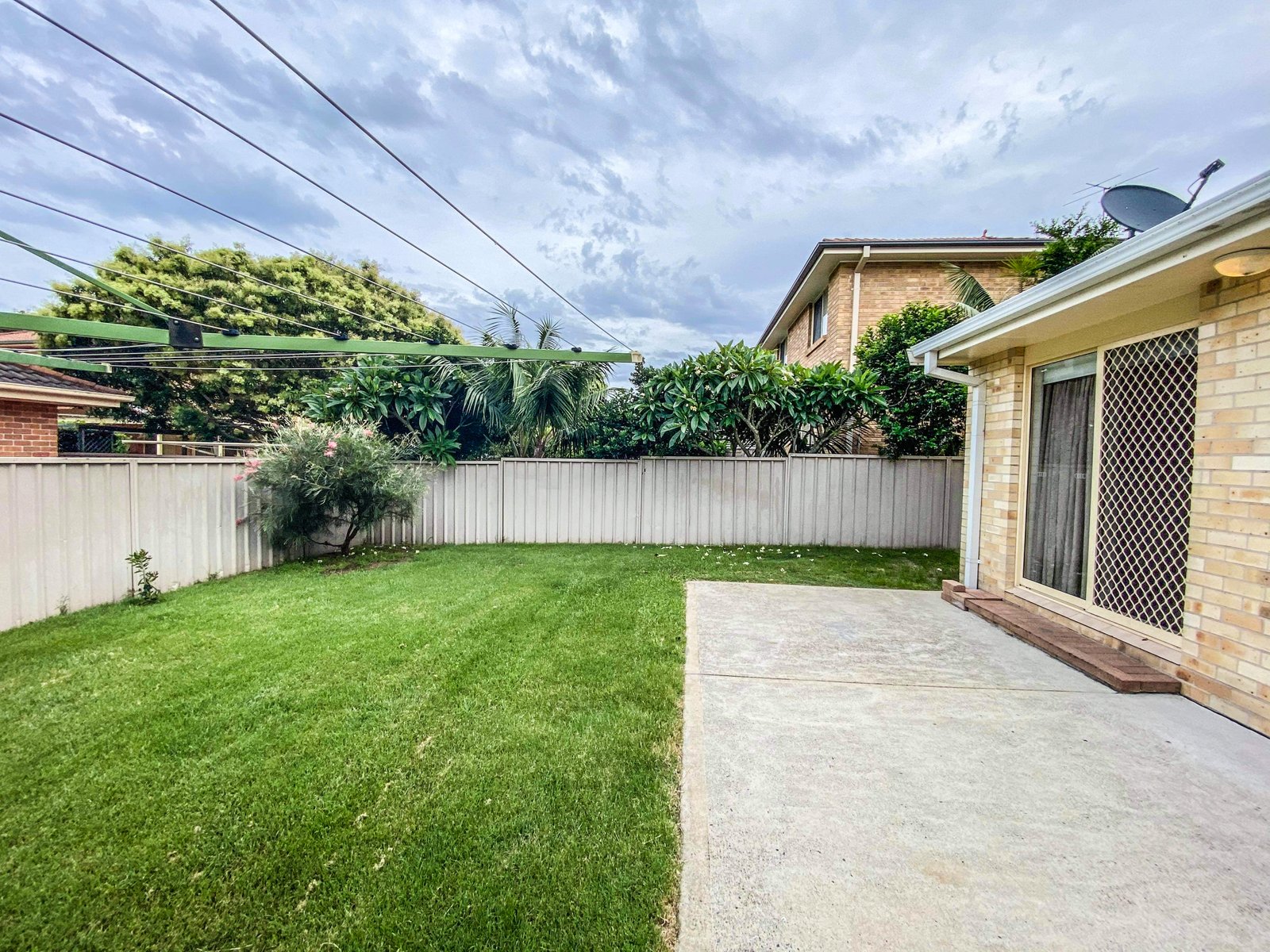 2/3 Whitesands Road FINGAL BAY 18