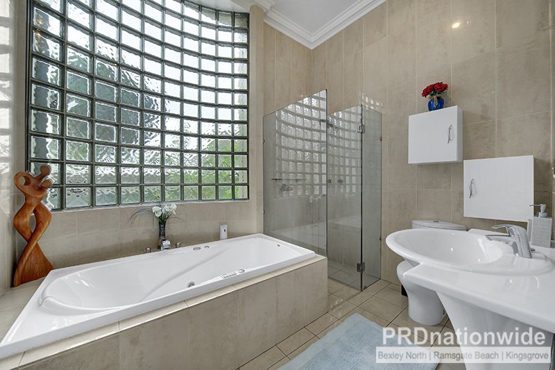 23 Whitfield Parade HURSTVILLE GROVE 8