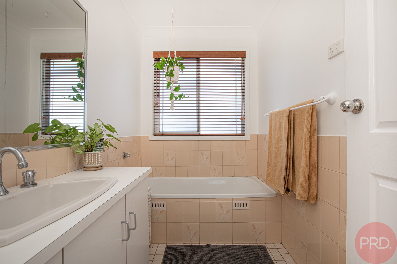 23 Wolstenholme Street RUTHERFORD 10