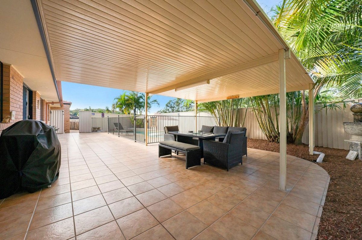 23 Wonga Street Burleigh Heads 2