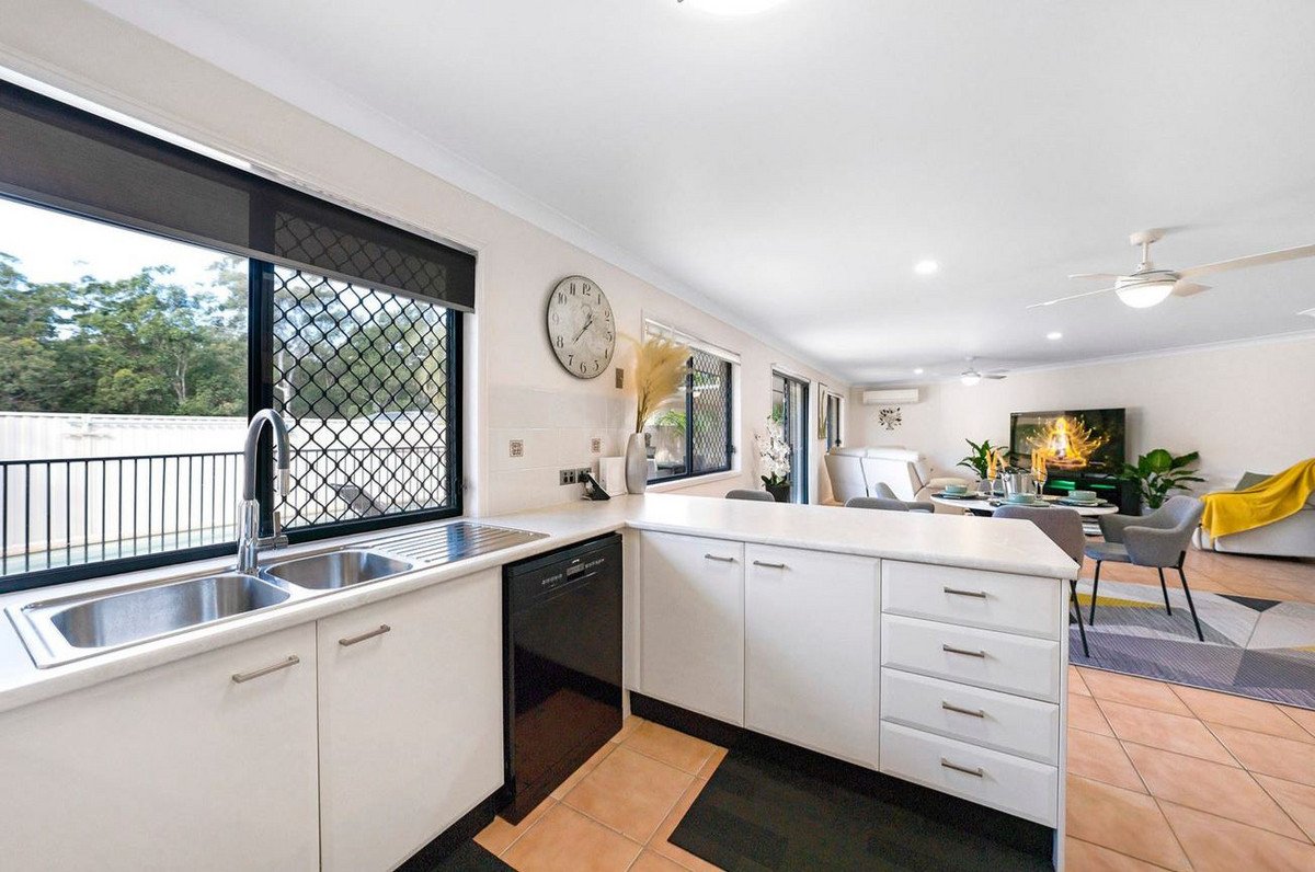23 Wonga Street Burleigh Heads 6