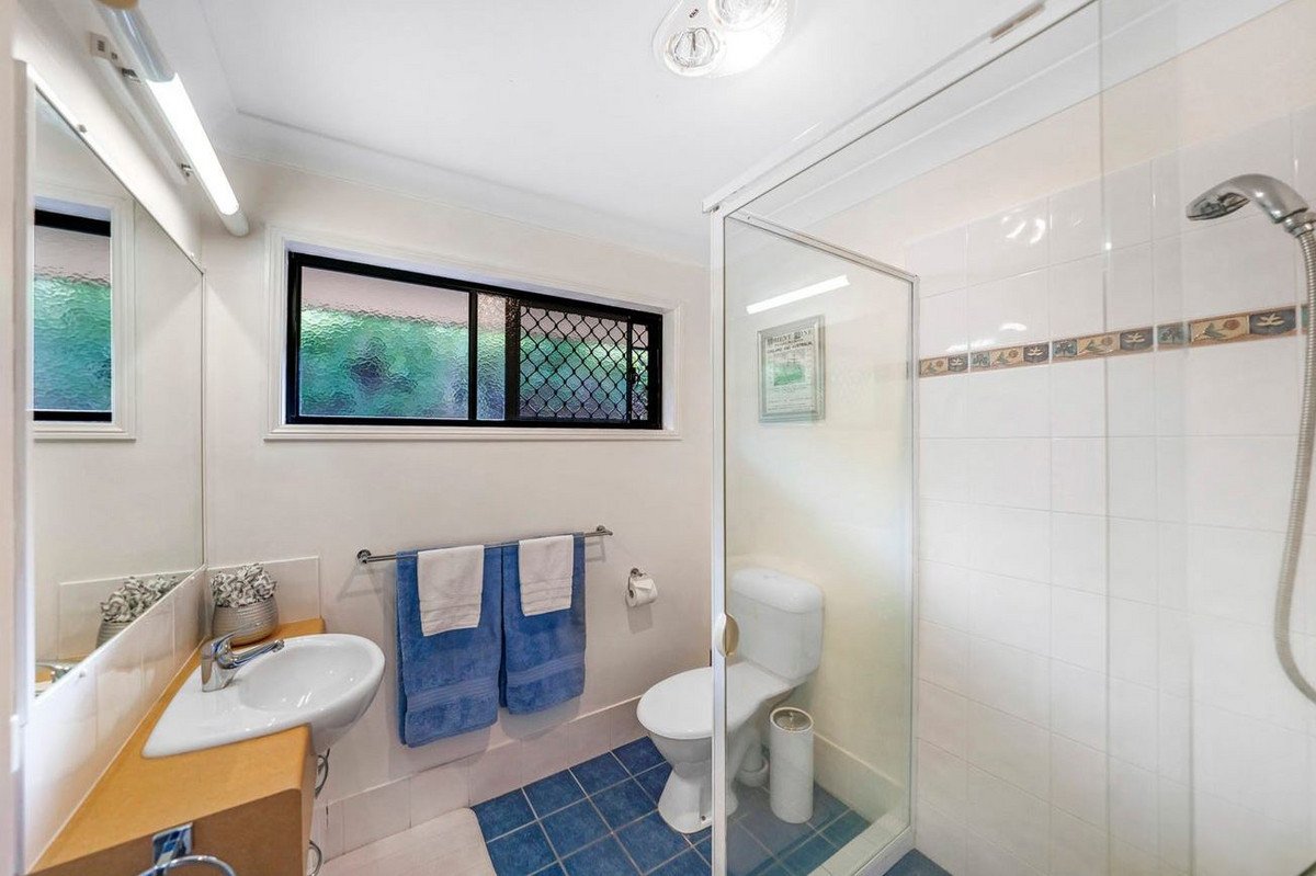 23 Wonga Street Burleigh Heads 12