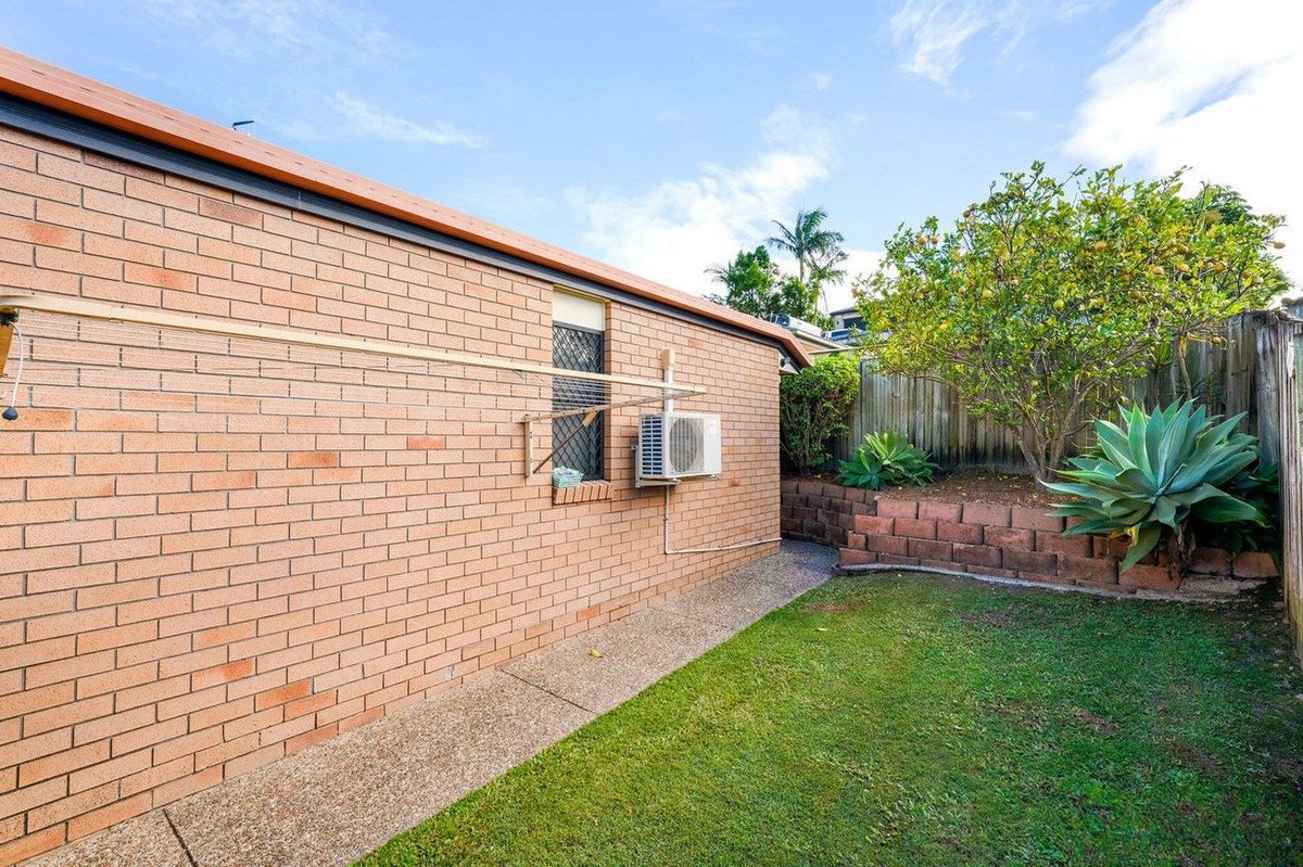 23 Wonga Street Burleigh Heads 18