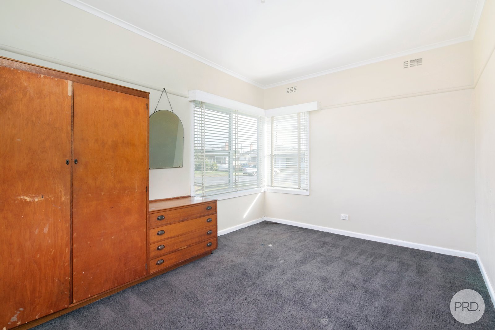 23 Yarrowee Street SEBASTOPOL 8
