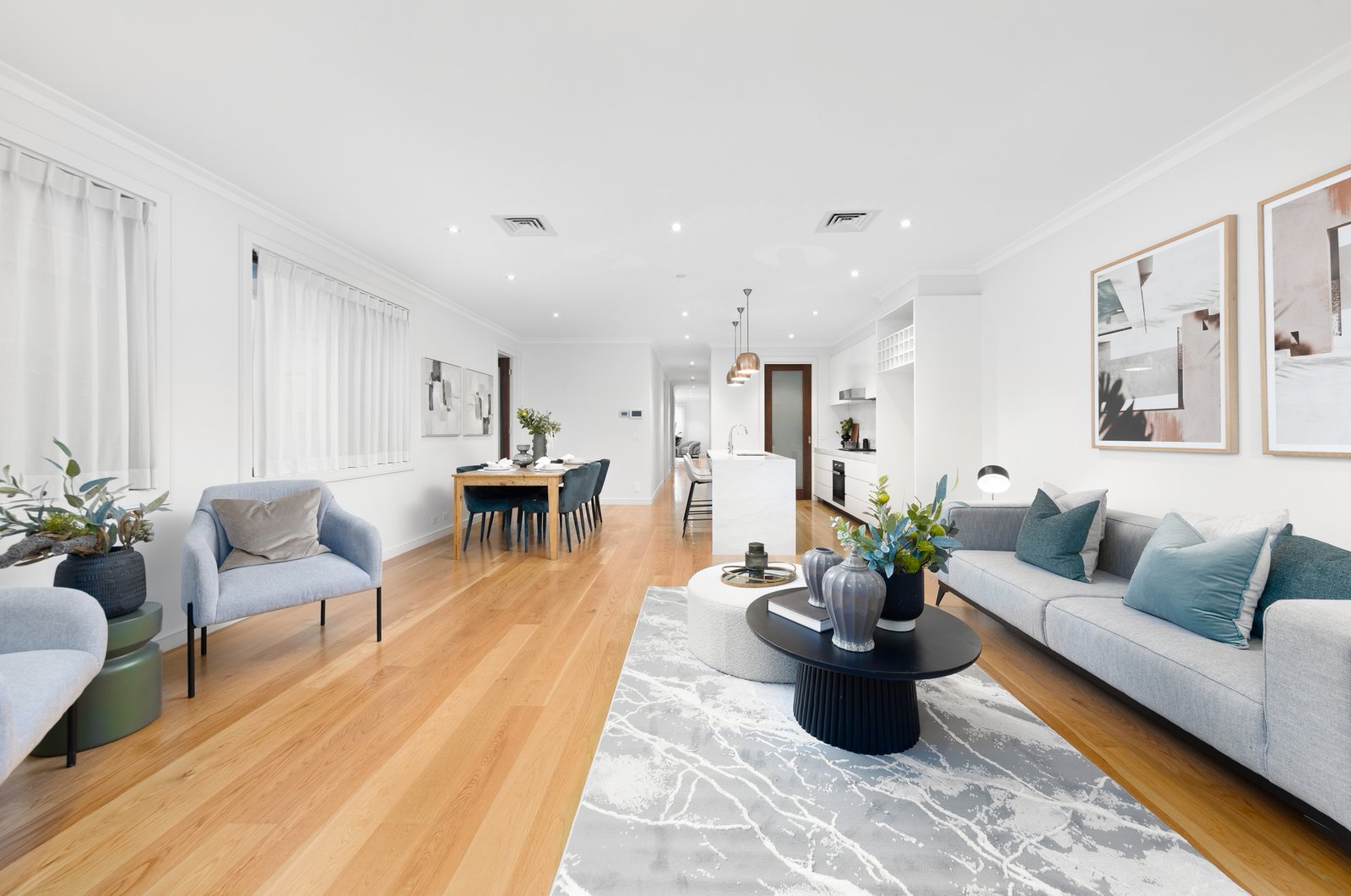 Gallery: 2/30 Aisbett Avenue