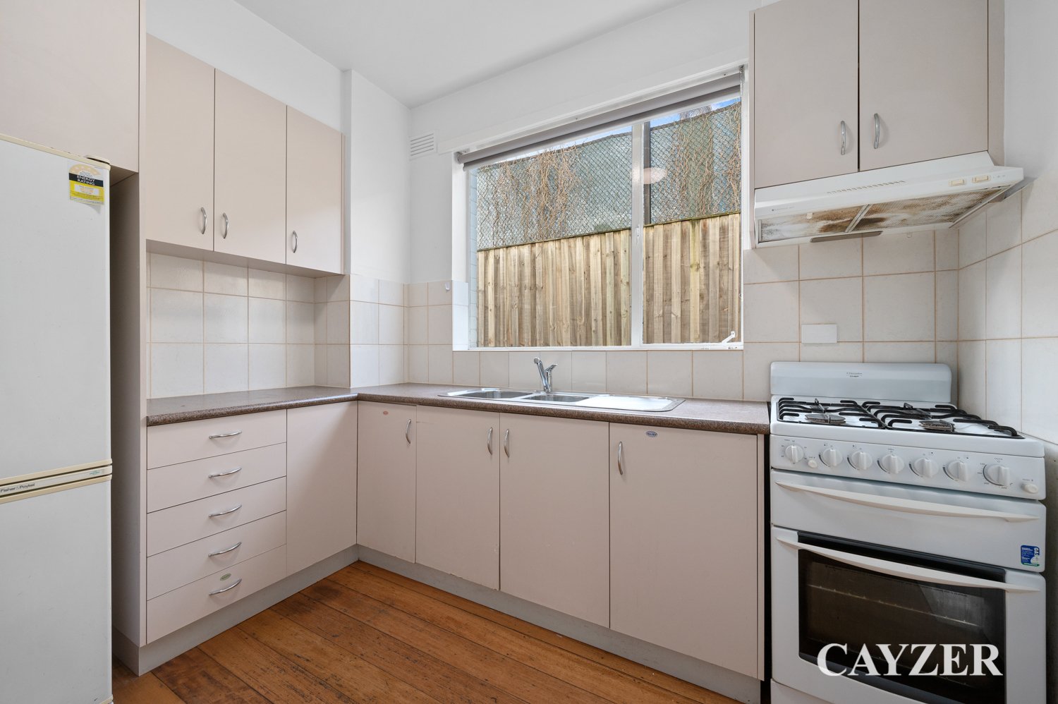 Gallery: 2/30 Balaclava Road