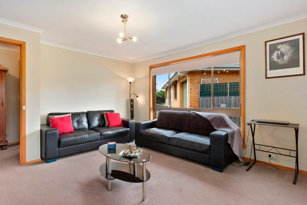 2/30 Barrett Street GLENORCHY 3