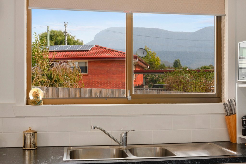 2/30 Barrett Street GLENORCHY 8