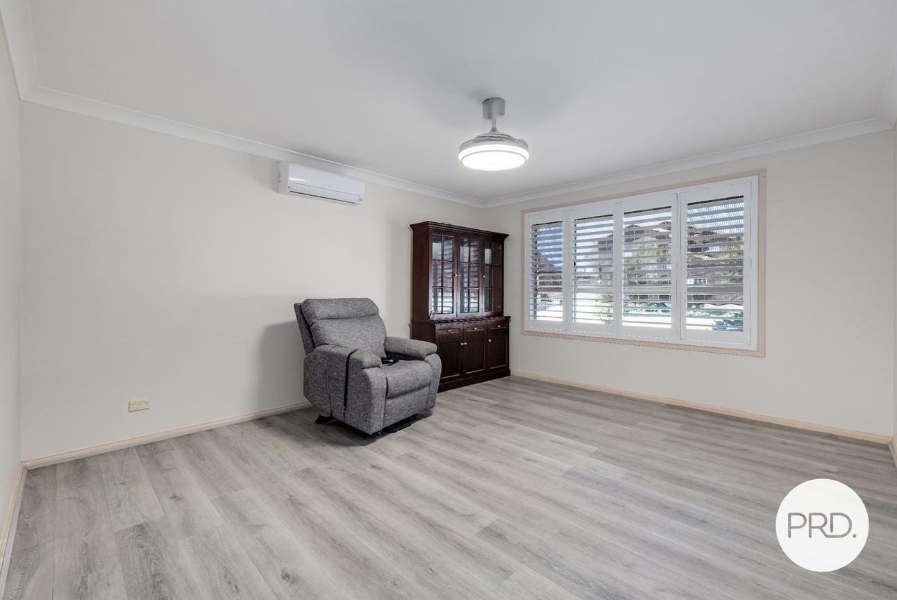 2/30 Blackbutt Crescent LAURIETON 3