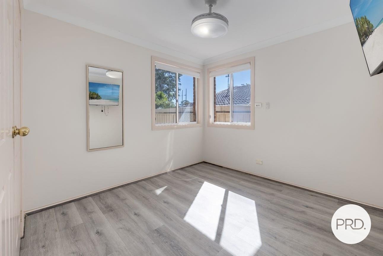 2/30 Blackbutt Crescent LAURIETON 6