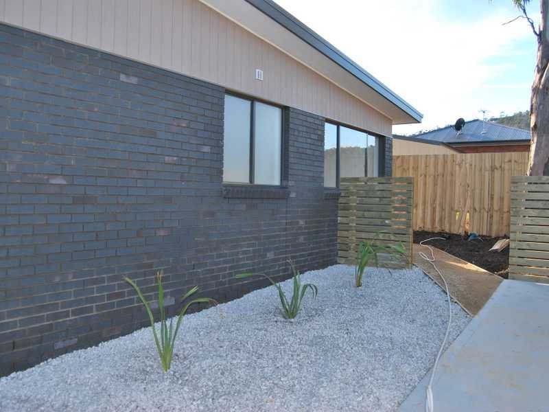 2/30 Cavenor Drive OAKDOWNS 6