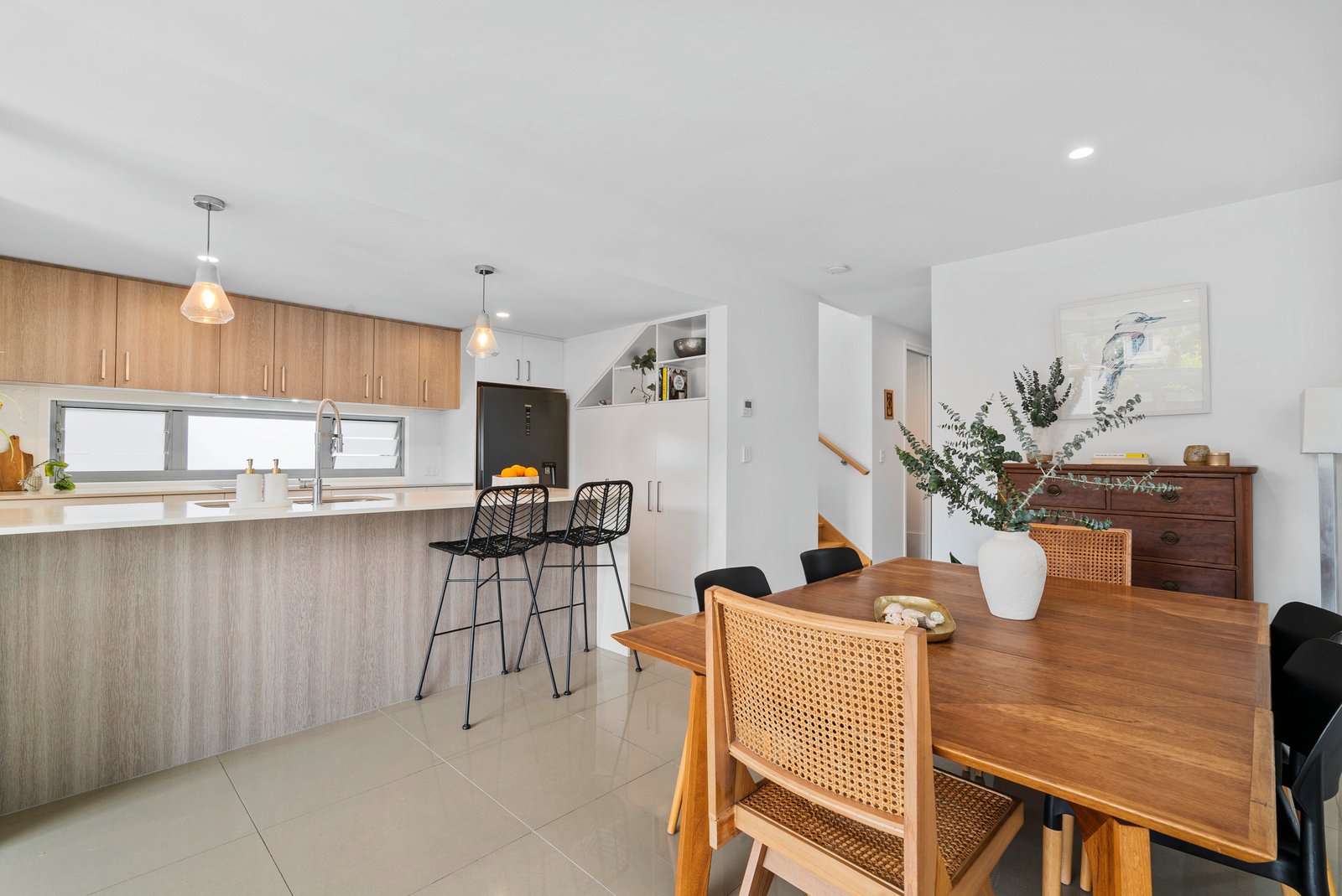 2/30 Coolangatta Road COOLANGATTA 12