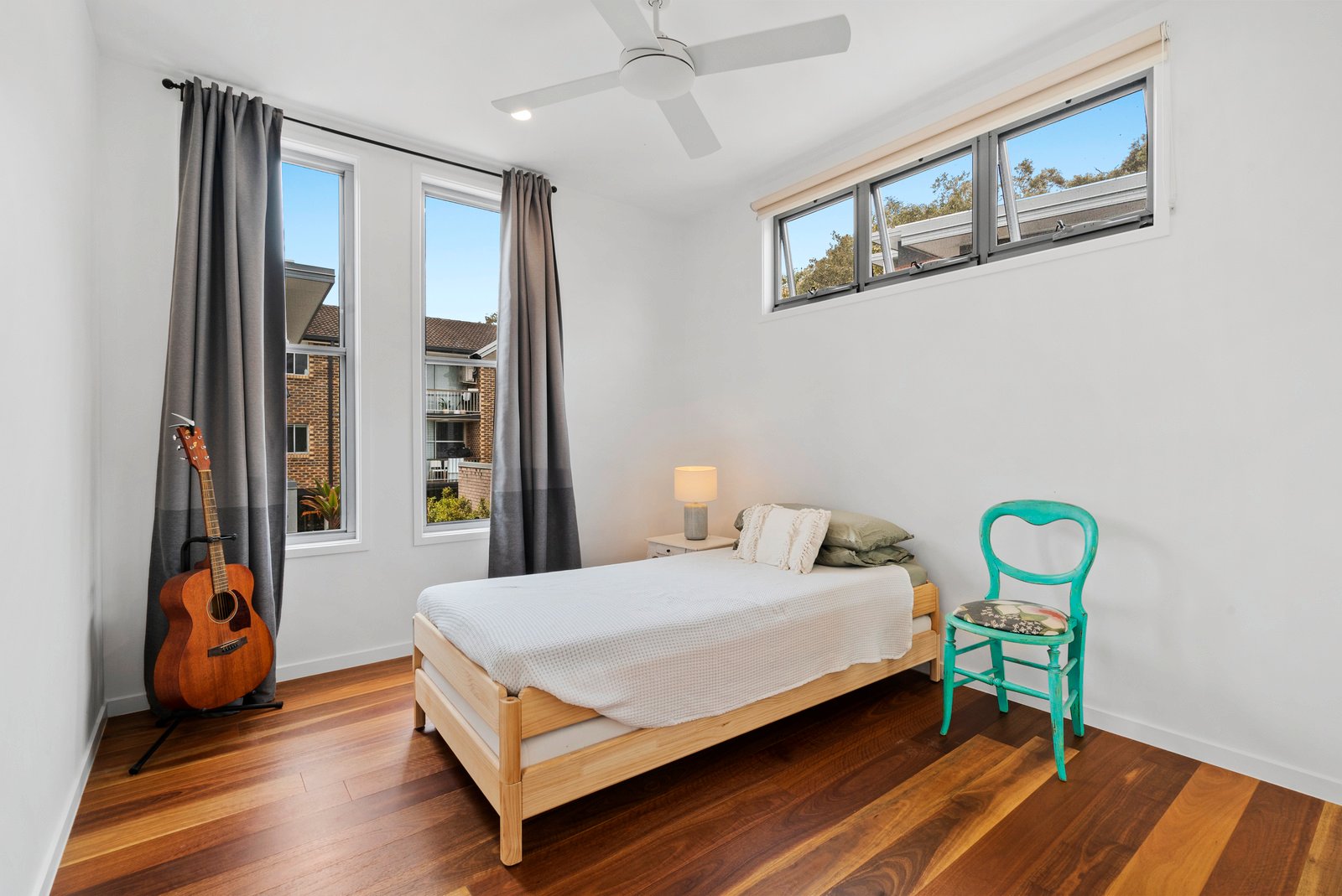 2/30 Coolangatta Road COOLANGATTA 18