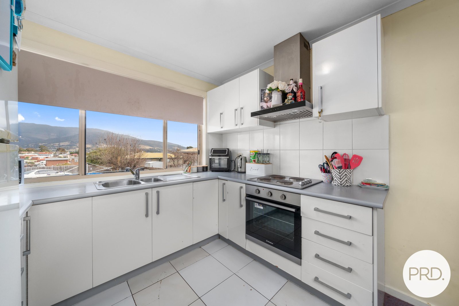 2/30 Cowle Road BRIDGEWATER 8