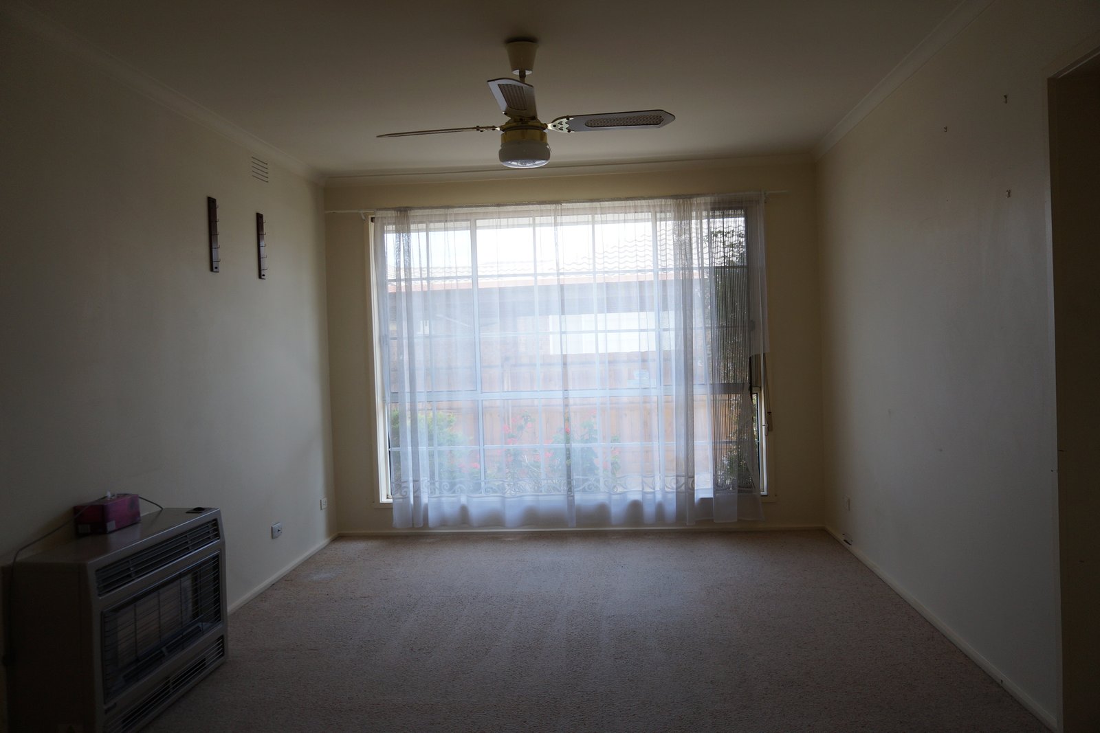 Gallery: 2/30 Dalmont Street
