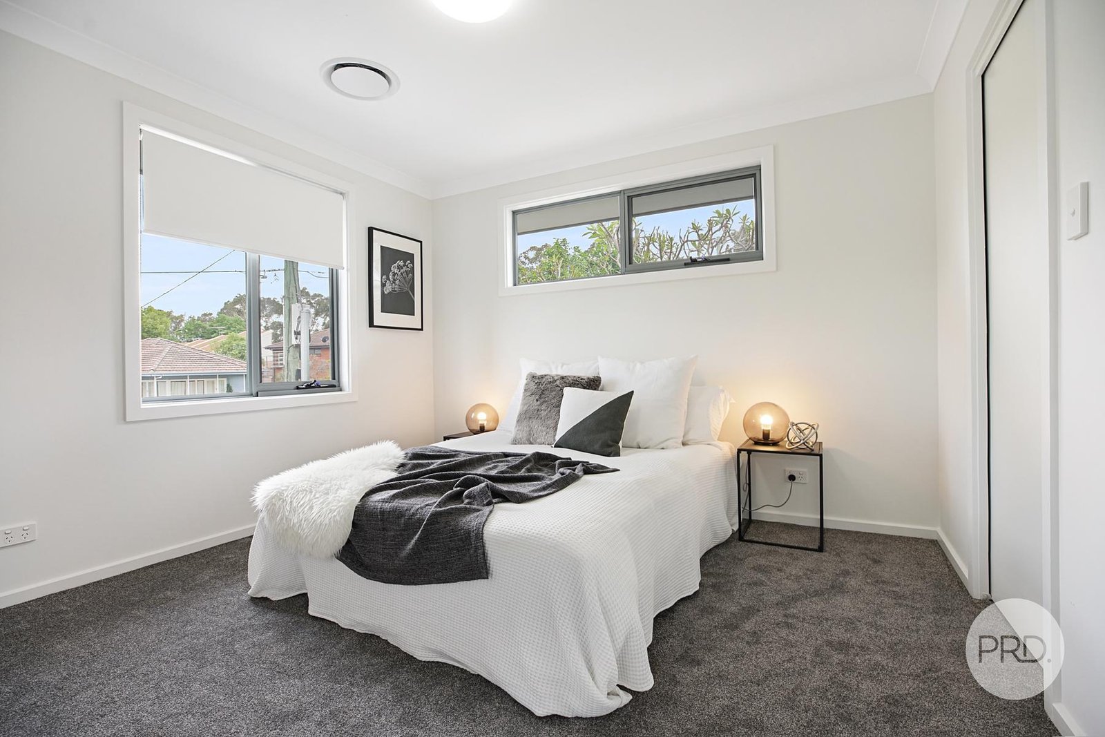 2/30 King Street ST MARYS 12