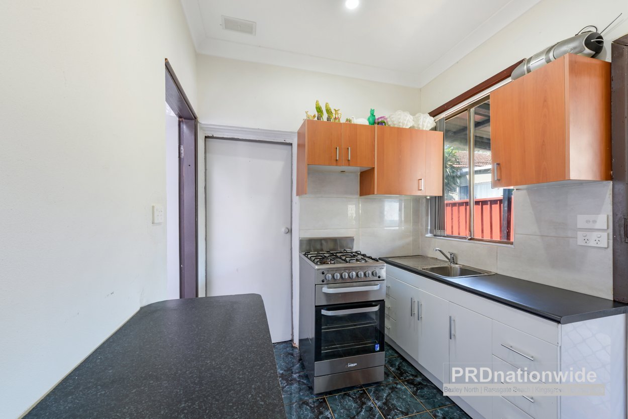 2/30 Knox Street BELMORE 4