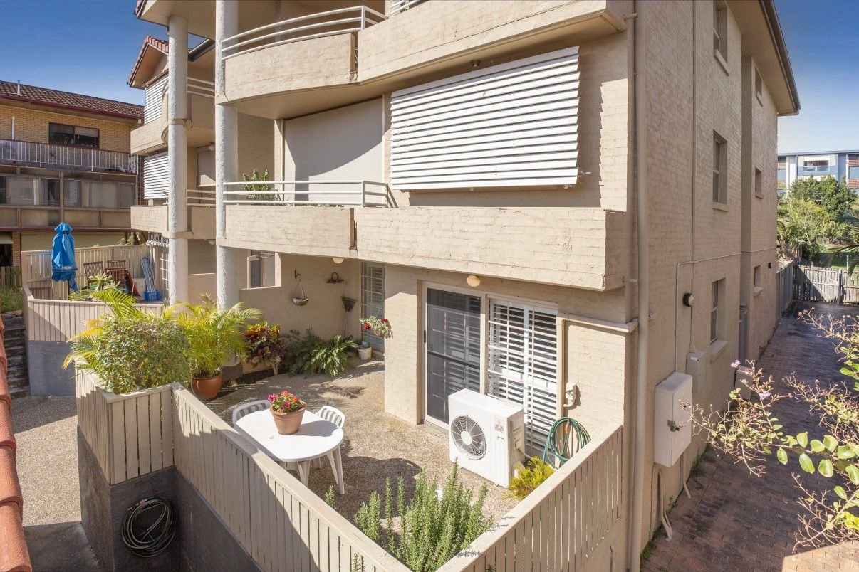 2/30 Kreutzer St  NUNDAH 3
