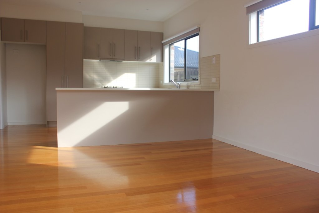 Gallery: 2/30 Myola Street