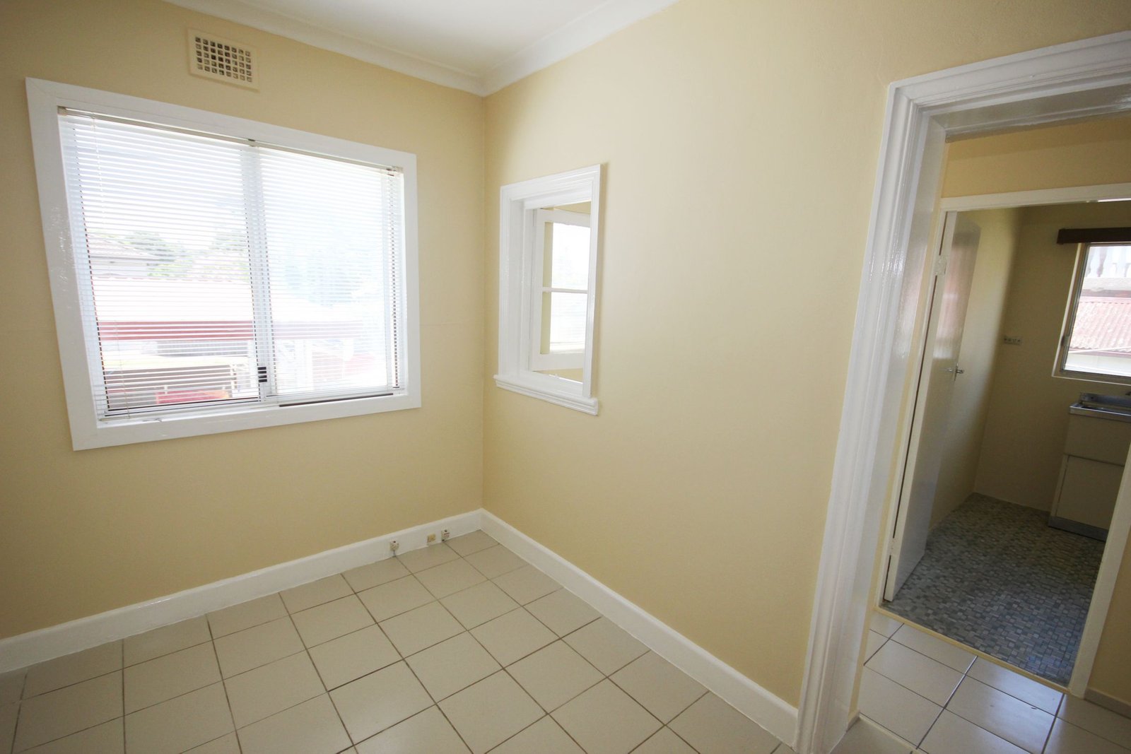 2/30 Percival Street CARLTON 4